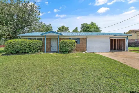 1008 Pierce Ln, Jacksonville, TX 75766