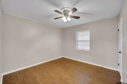504 Crystal St, Longview, TX 75604 photo 15