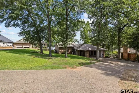 622 Hideaway Ln E, Hideaway, TX 75771 photo 2