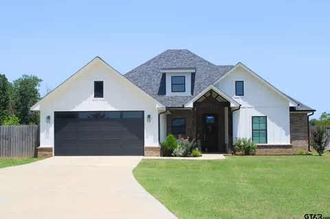 15848 Avery Ln, Lindale, TX 75771