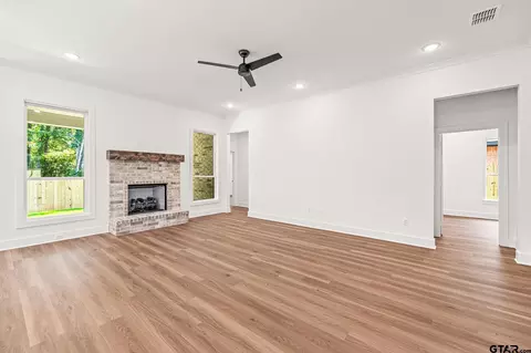 Living - 2079 Locklear Ln, Tyler, TX 75703 photo 3 of 5