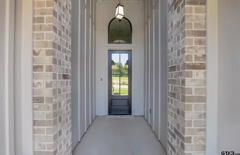 Entry Way - 2079 Locklear Ln, Tyler, TX 75703 photo 1 of 3