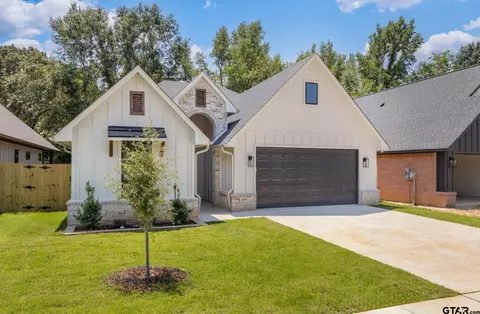 Exterior - 2079 Locklear Ln, Tyler, TX 75703 photo 3 of 7
