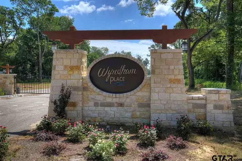 20585 Wyndham Dr, Chandler, TX 75758