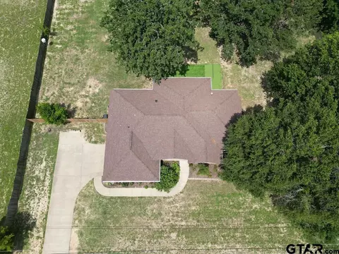 17211 Cory Ray Ln, Lindale, TX 75771