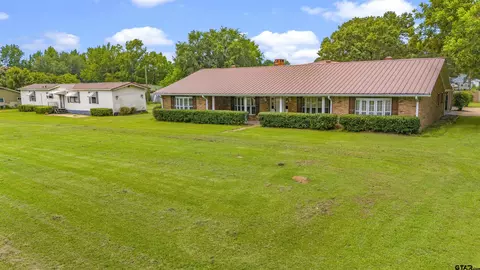 301 303 Person Rd, White Oak, TX 75693
