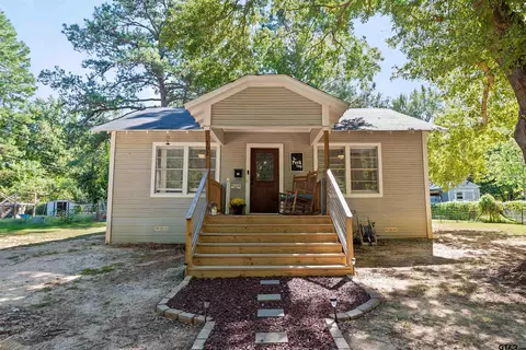 702 Cliff St, Quitman, TX 75783