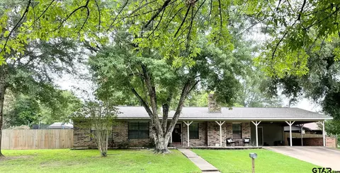 233 Woodland Cir, Crockett, TX 75835
