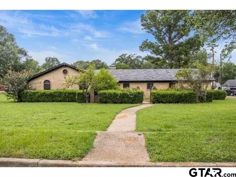 639 Woodbine Dr, Hawkins, TX 75765