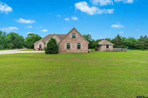 2662 Farm Road 3389, Brashear, TX 75420