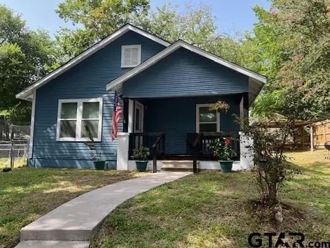 208 W Kilpatrick, Mineola, TX 75773