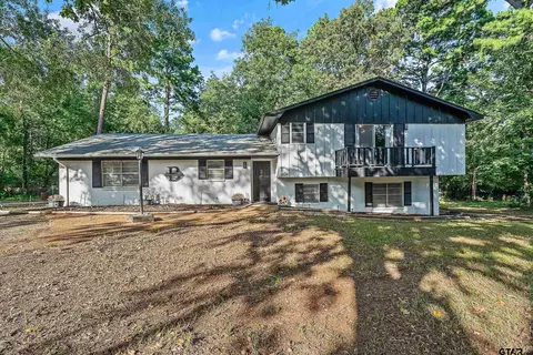 804 Willow Blvd, Gladewater, TX 75647