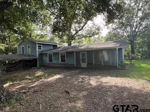 653 Jefferson, Pittsburg, TX 75686