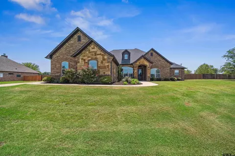 19484 Ridge Point Cir, Lindale, TX 75771