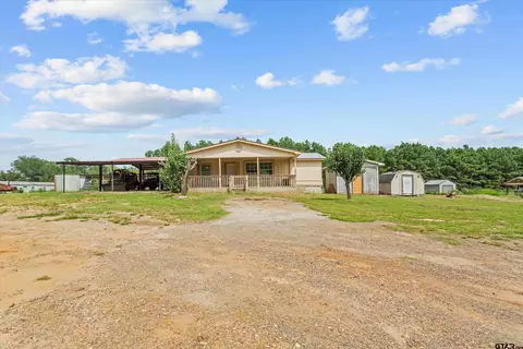9374 Cedarvale Dr, Tyler, TX 75708 photo 2