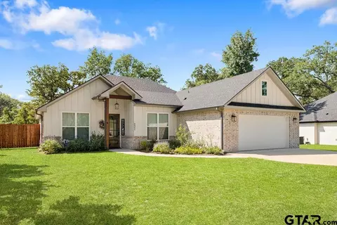 221 County Road 2462, Mineola, TX 75773