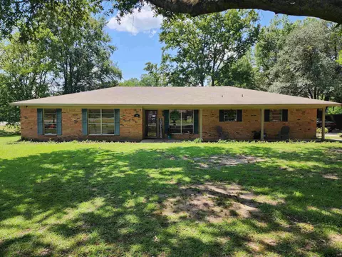 100 Princedale Dr, Pittsburg, TX 75686