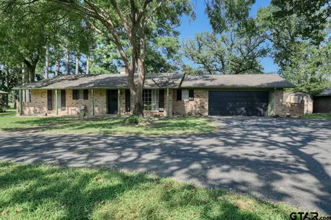 240 Hideaway Ln E, Hideaway, TX 75771