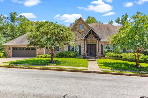 2106 Hilltop Dr, Tyler, TX 75701