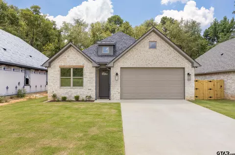 2035 Locklear Ln, Tyler, TX 75703 photo 1