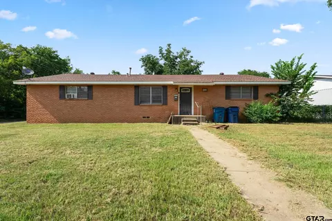 122 Earl St, Jacksonville, TX 75766