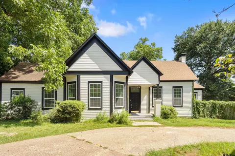 210 N Morrison St, Athens, TX 75751