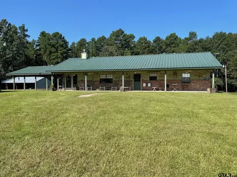 2807 Cr 1090, Kennard, TX 75847
