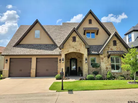 944 La Vista Dr, Tyler, TX 75703
