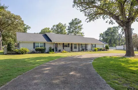 503 E Hubbard, Lindale, TX 75771