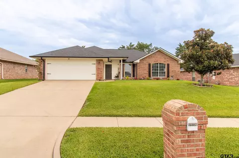 11270 Triple Crown Dr, Flint, TX 75762