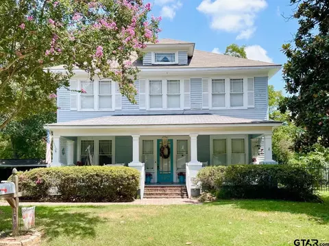 108 N 9th St, Crockett, TX 75835