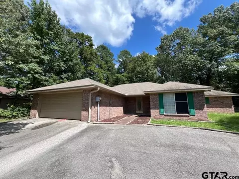 264 Peaceful Valley Trl, Holly Lake Ranch, TX 75765