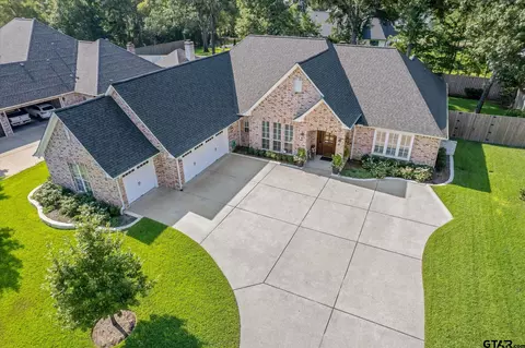 2018 Dueling Oaks Dr, Tyler, TX 75703