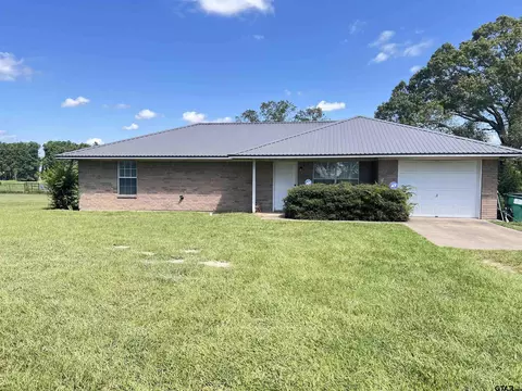 792 An Co Rd 427, Palestine, TX 75803