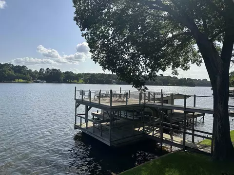 1701 Lakeshore, Jacksonville, TX 75766