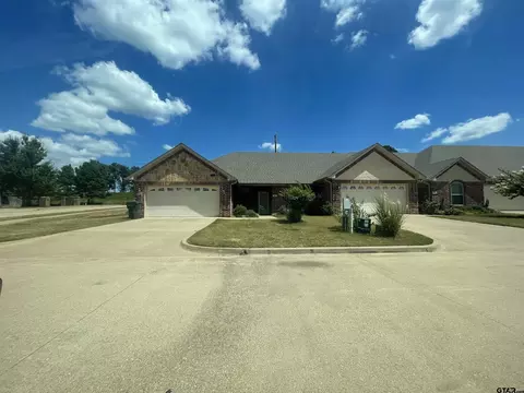 104 W Letha Ct, Tyler, TX 75702