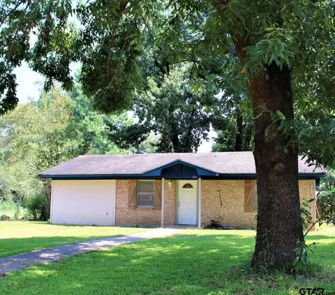 108 Frank Edge W, Wells, TX 75976