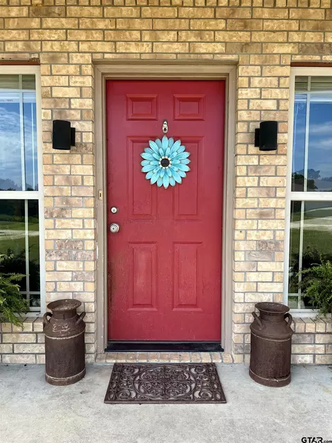 12469 Star Village Ln, Winona, TX 75792