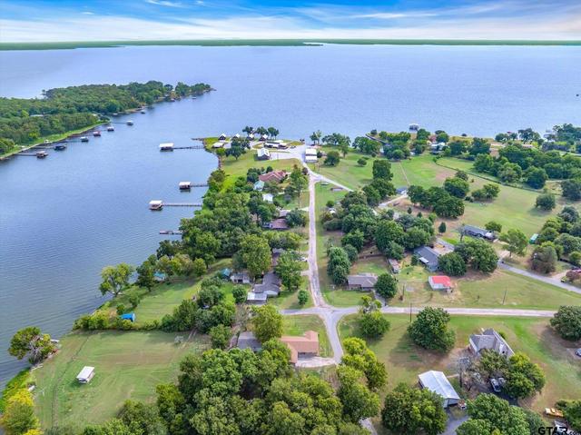 210 Vz County Rd 3732, Wills Point, TX 75169