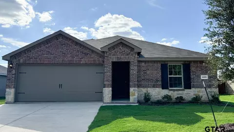 1105 River Oaks Ln, Chandler, TX 75758