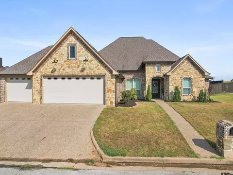 208 New Braunfels, Hallsville, TX 75650