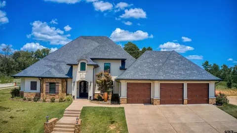 520 Corrigan Trails Blvd, Lindale, TX 75771