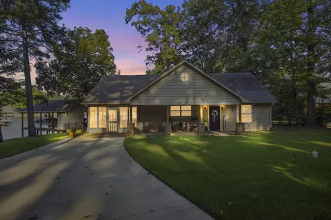 43 Frank St, Mount Vernon, TX 75457