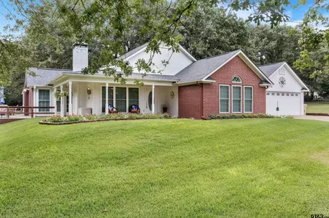 272 Salida Bnd, Holly Lake Ranch, TX 75765