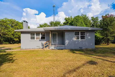 1305 N Cypress St, Gilmer, TX 75644