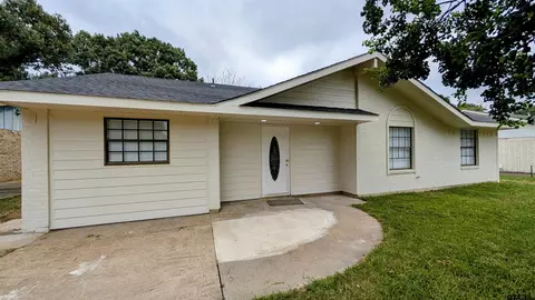 2817 Ada Ave, Tyler, TX 75702