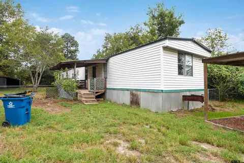 820 Crockett, Rusk, TX 75785
