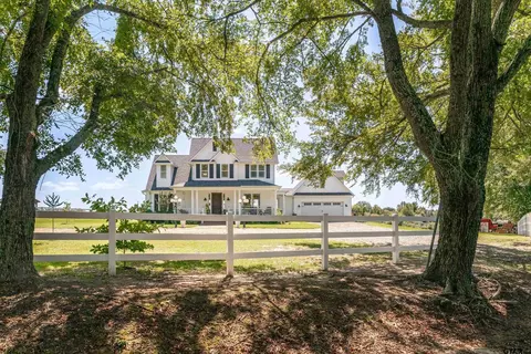 12140 Yarbrough Ln, Troup, TX 75789