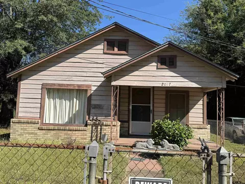 2017 W Jackson St, Tyler, TX 75701
