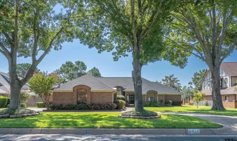 6410 Hollytree Cir, Tyler, TX 75703